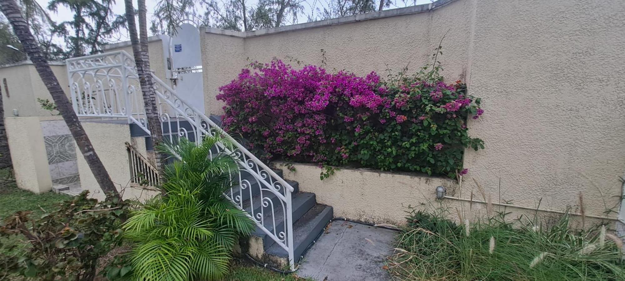 Bella Villa Flic en Flac Luaran gambar